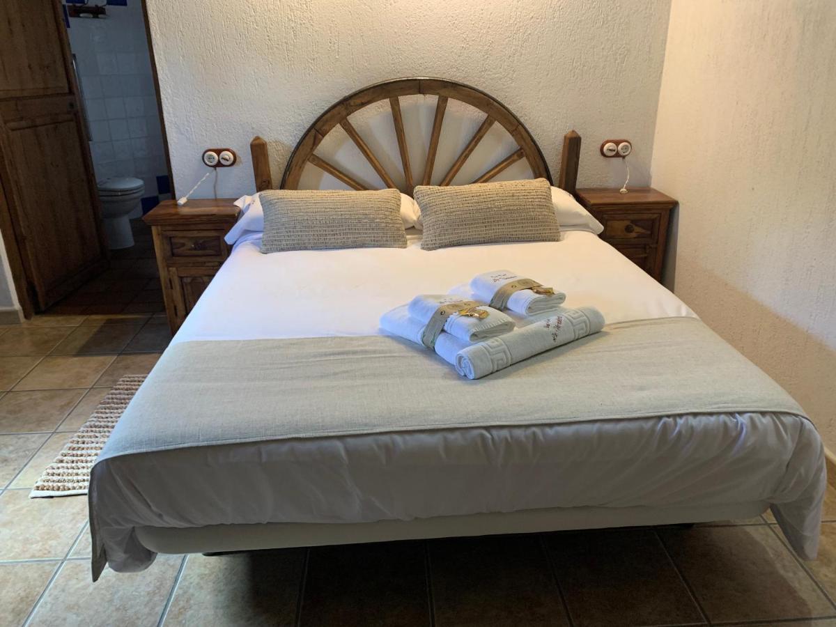 Habitaciones Rurales La Vertedera I Villar de Ciervo Bagian luar foto